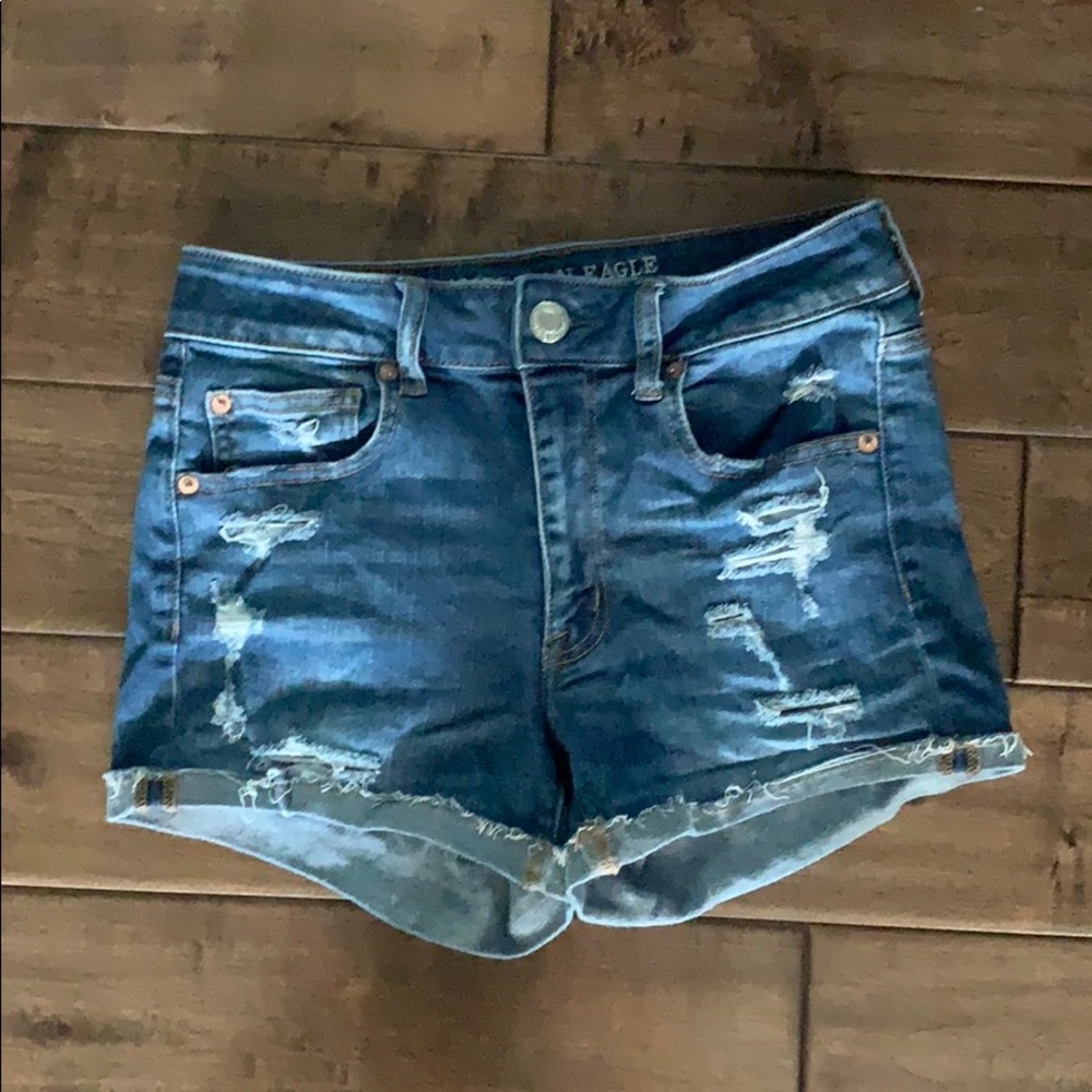 AMERICAN EAGLE HI-RISE SHORTIE JEAN SHORTS
